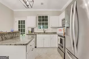 210 Brown Thrush Rd, Savannah, GA 31419 - Photo 11