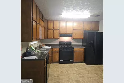 5906 Summerglen Lane, College Park, GA 30349 - Photo 3
