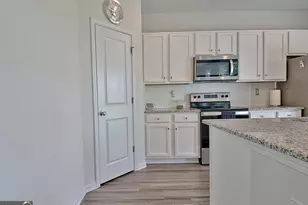 8077 Rudder Cir, Fairburn, GA 30213 - Photo 17