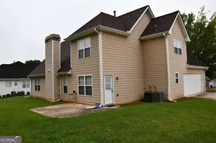 4235 Old Wood Dr, Conyers, GA 30094 - Photo 3
