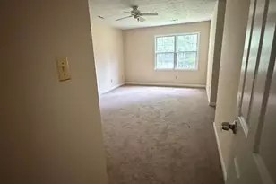 7021 Whitfield Dr, Riverdale, GA 30296 - Photo 11