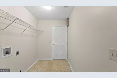 1010 Canton Court, Hinesville, GA 31313 - Photo 9