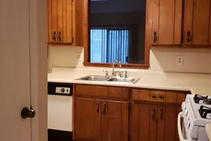5871 N Castlegate Dr, Atlanta, GA 30349 - Photo 5