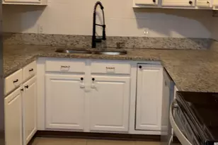 6649 Wealthy Ct, Riverdale, GA 30274 - Photo 7