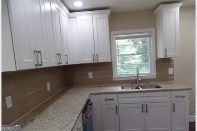 2139 Perkerson Road SW, Atlanta, GA 30315 - Photo 7