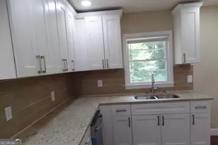 2139 Perkerson Rd SW, Atlanta, GA 30315 - Photo 7
