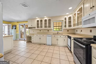 1655 Akin Road, Martin, GA 30557 - Photo 11