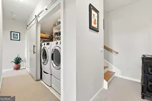 3334 Peachtree Rd NE, Atlanta, GA 30326 - Photo 33