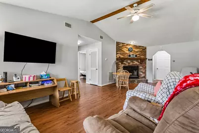 103 W Magnolia Avenue, Kingsland, GA 31548 - Photo 11