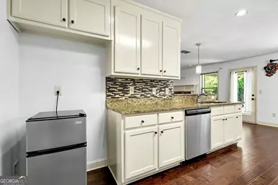 370 Emily Circle, Milledgeville, GA 31061 - Photo 17