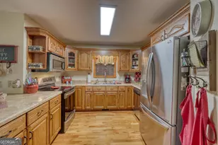 6132 Ruth Dr, Young Harris, GA 30582 - Photo 11