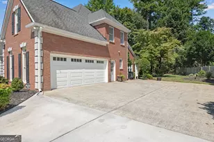 1048 Grantham Way SW, Marietta, GA 30064 - Photo 7