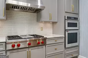 1048 Grantham Way SW, Marietta, GA 30064 - Photo 23