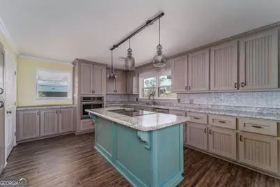 1729 W Forest Drive, Douglas, GA 31533 - Photo 13