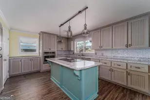 1729 W Forest Dr, Douglas, GA 31533 - Photo 13