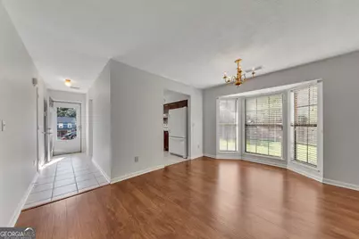 5189 Village Green Way, Alpharetta, GA 30009 - Photo 5