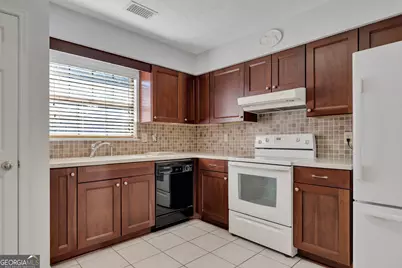 5189 Village Green Way, Alpharetta, GA 30009 - Photo 7