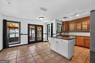 179 Forest Hills Dr, Douglas, GA 31535 - Photo 13