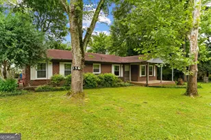 156 NW Parker Rd, Calhoun, GA 30701 - Photo 1