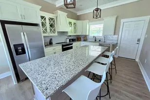 215 E 8th St, Adel, GA 31620 - Photo 9