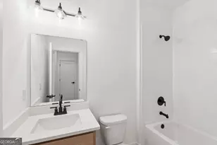 642 Memphis Dr, Scottdale, GA 30079 - Photo 17