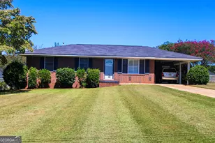 126 N Chilton Crescent, Lagrange, GA 30240 - Photo 1