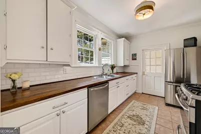 437 E 53rd Street, Savannah, GA 31405 - Photo 15