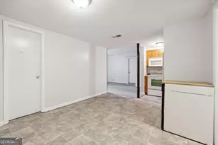 2073 E Roxboro Rd NE, Brookhaven, GA 30324 - Photo 11