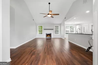 1105 Poplar Lane, Loganville, GA 30052 - Photo 5
