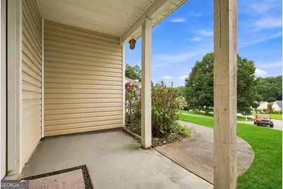 1105 Poplar Lane, Loganville, GA 30052 - Photo 3