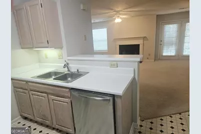 1391 Keys Crossing Drive NE, Atlanta, GA 30319 - Photo 7