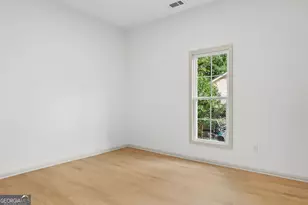 415 N 15th St, Griffin, GA 30223 - Photo 13