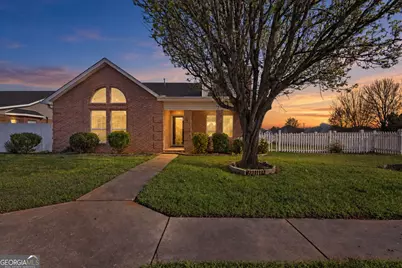 87 Park Lane, Warner Robins, GA 31093 - Photo 1