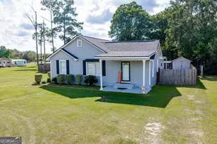 404 S Newcombe Ave, Donalsonville, GA 39845 - Photo 1