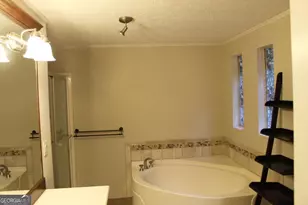 190 Roberts Point, Jackson, GA 30233 - Photo 19
