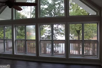 190 Roberts Point, Jackson, GA 30233 - Photo 17