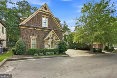 10380 Royal Terrace, Johns Creek, GA 30022 - Photo 3