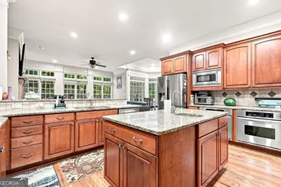 10380 Royal Terrace, Johns Creek, GA 30022 - Photo 31