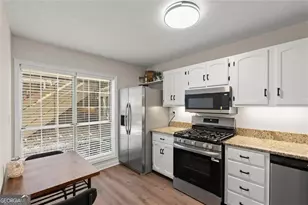 1710 Riverview Dr SE, Marietta, GA 30067 - Photo 11