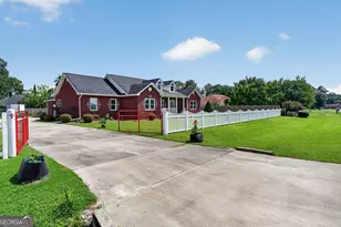 932 Hitching Post Ln, Waycross, GA 31503 - Photo 37