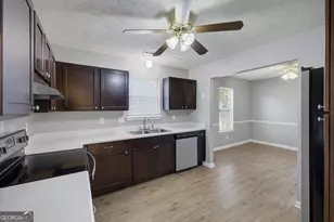 604 Village Way, Stockbridge, GA 30281 - Photo 9