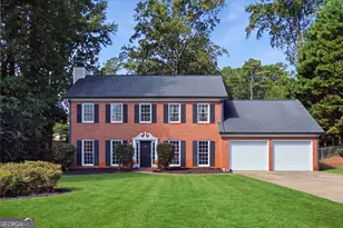 166 Knollwood Dr NW, Marietta, GA 30064 - Photo 1