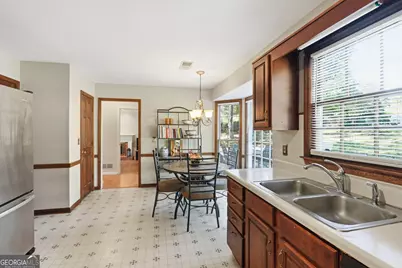 166 Knollwood Drive NW, Marietta, GA 30064 - Photo 15