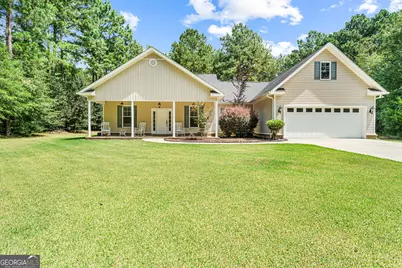 142 Honeysuckle Trace, Cochran, GA 31014 - Photo 1