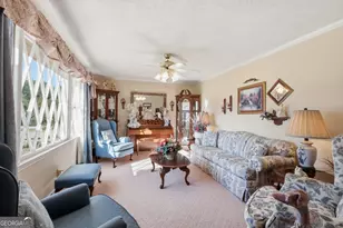 49 Jones St, Toccoa, GA 30577 - Photo 3