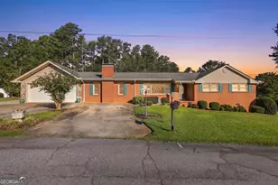 49 Jones St, Toccoa, GA 30577 - Photo 1
