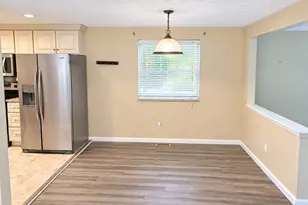 5104 Rock Glen Dr, Stone Mountain, GA 30088 - Photo 3