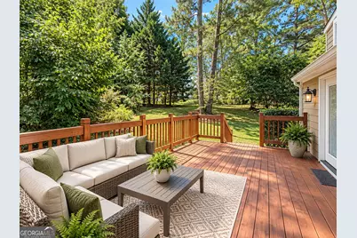 5104 Rock Glen Drive, Stone Mountain, GA 30088 - Photo 5