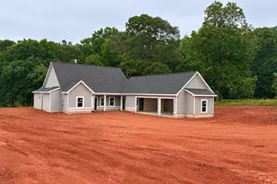 39 Nunnally Rd SE, Winder, GA 30680 - Photo 1