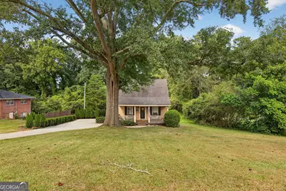 200 1/2 Pine Street, Barnesville, GA 30204 - Photo 1